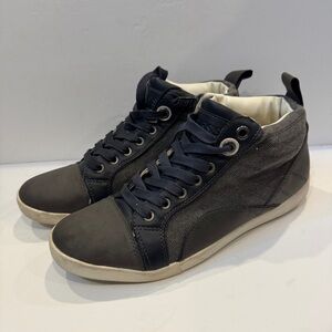 GUESS Grey Suede / Leather Hi-Top Sneakers